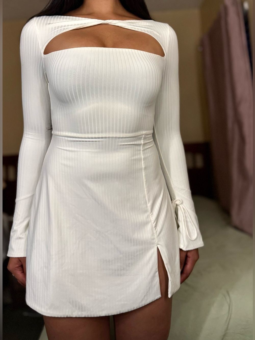 Oh Polly White Ribbed Cutout Long Sleeve Mini Dress – Size 6 - Picture 3 of 7